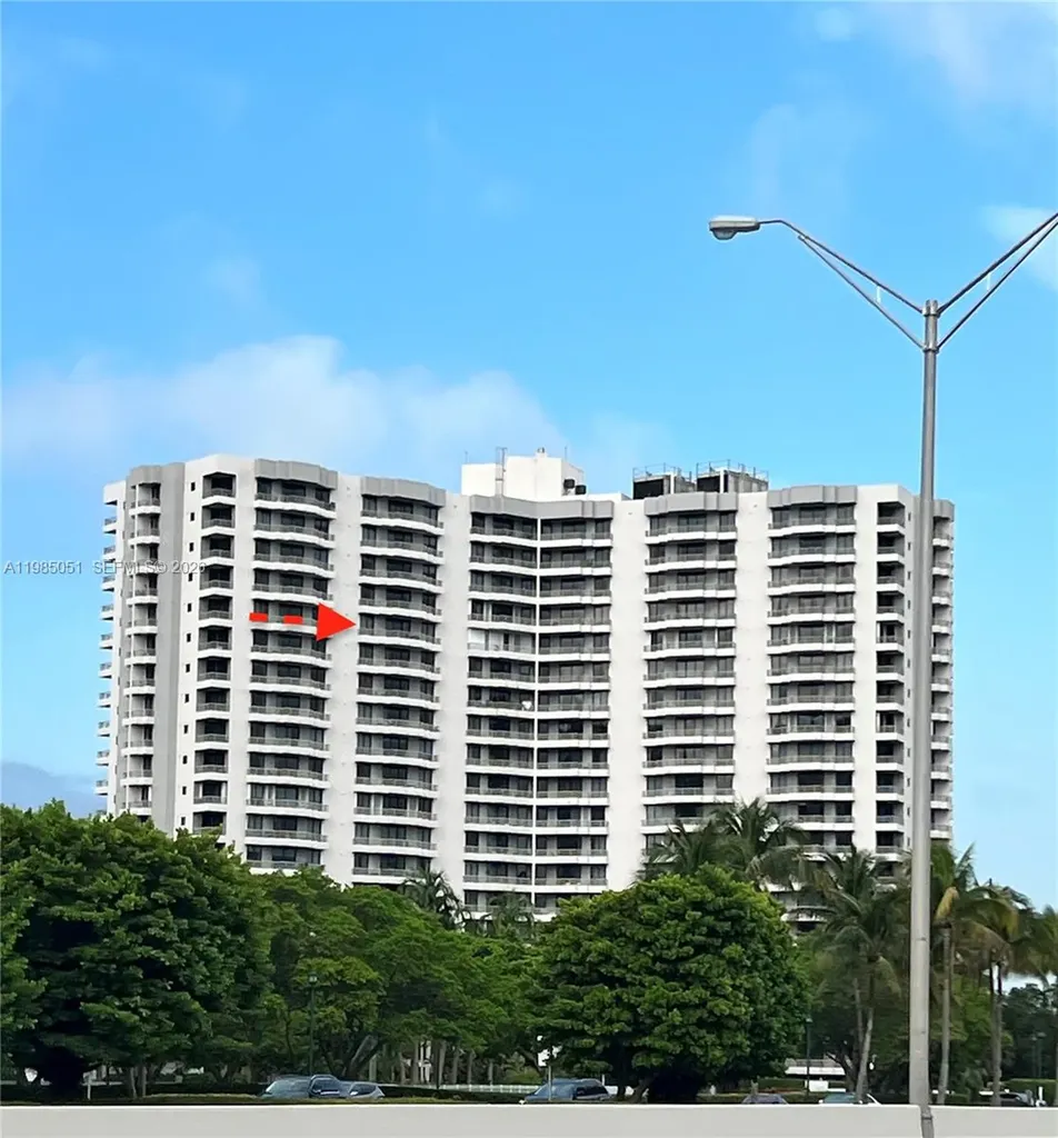 3300 NE 191st Street Aventura FL 33180