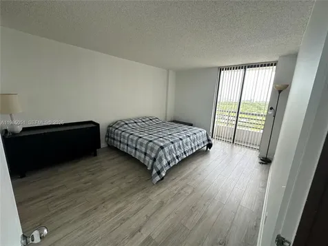 3300 NE 191st Street Aventura FL 33180