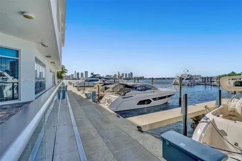 17301 Biscayne Boulevard North Miami Beach FL 33160