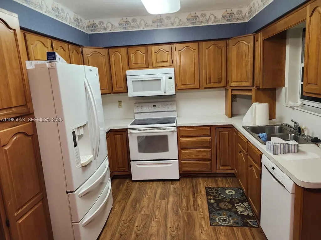 690 NW 19th Street Homestead FL 33030