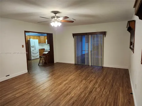 690 NW 19th Street Homestead FL 33030