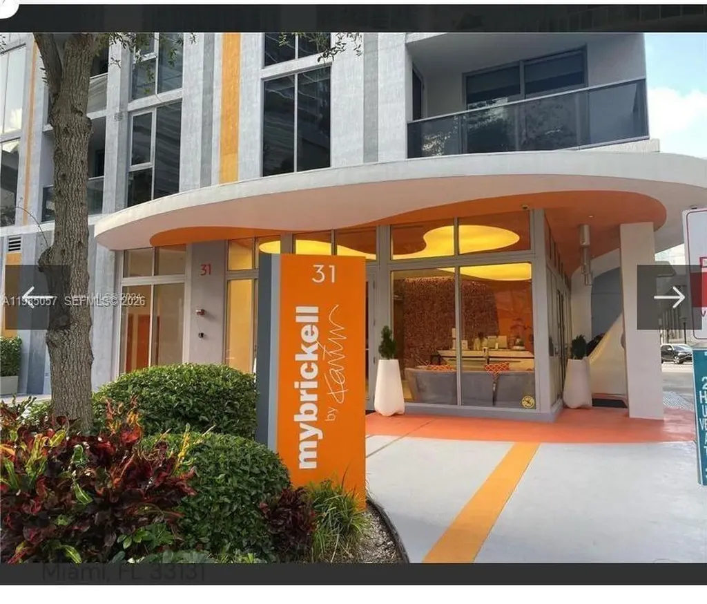 31 SE 6th Street Miami FL 33131