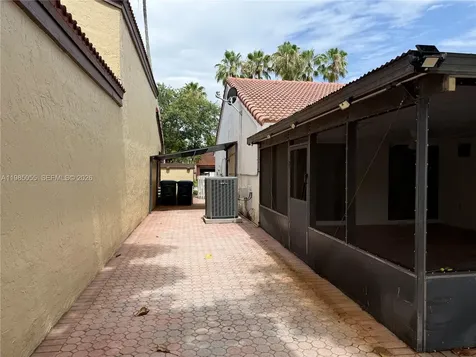 17321 NW 63rd Avenue Hialeah FL 33015
