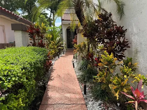 17321 NW 63rd Avenue Hialeah FL 33015