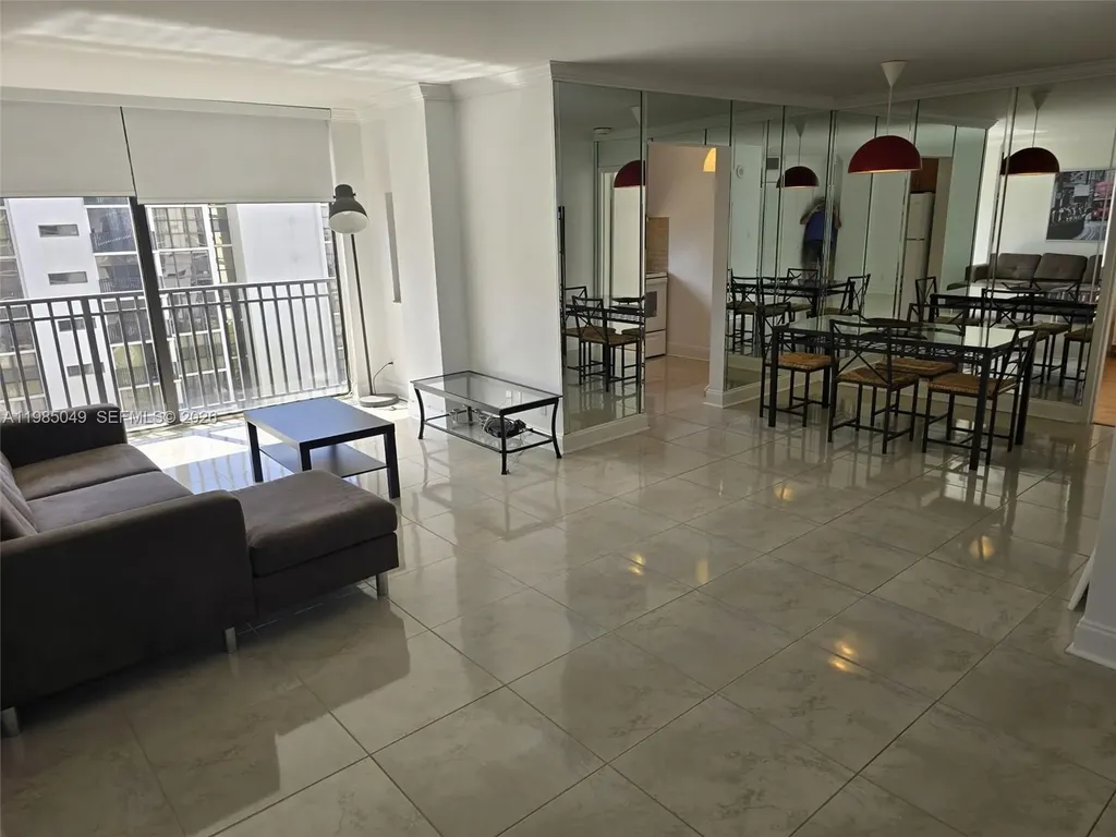 16919 N Bay Road Sunny Isles Beach FL 33160