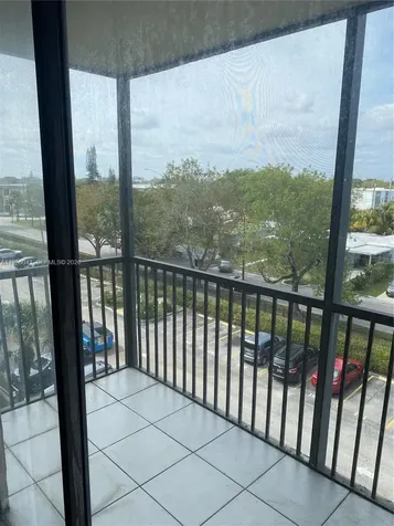 16950 W Dixie Highway North Miami Beach FL 33160