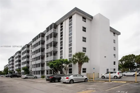 16950 W Dixie Highway North Miami Beach FL 33160