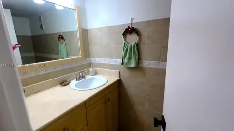 1900 W 68th Street Hialeah FL 33014