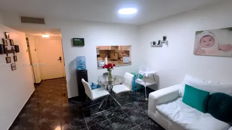 1900 W 68th Street Hialeah FL 33014