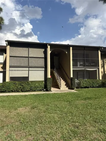 718 Sunny Pine Way Green Acres FL 33415