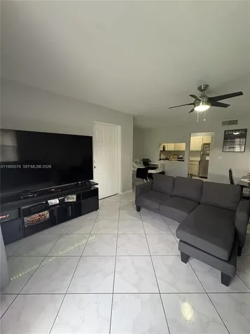 718 Sunny Pine Way Green Acres FL 33415