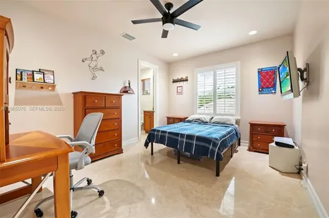 12821 Kapok Lane Davie FL 33330