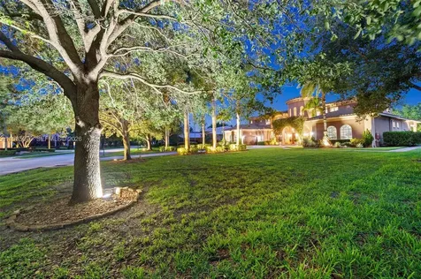 12821 Kapok Lane Davie FL 33330