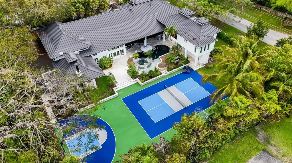 6700 SW 132nd Street Pinecrest FL 33156