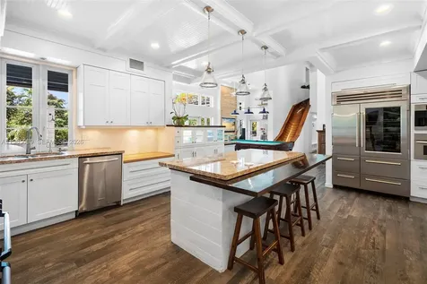 6700 SW 132nd Street Pinecrest FL 33156