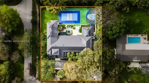 6700 SW 132nd Street Pinecrest FL 33156