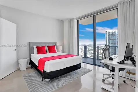 88 SW 7th Street Miami FL 33130