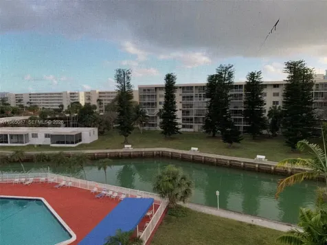 2859 Leonard Drive Aventura FL 33160