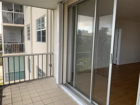 2859 Leonard Drive Aventura FL 33160