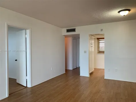 2859 Leonard Drive Aventura FL 33160