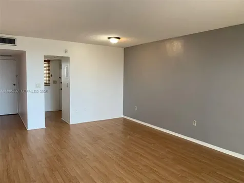 2859 Leonard Drive Aventura FL 33160