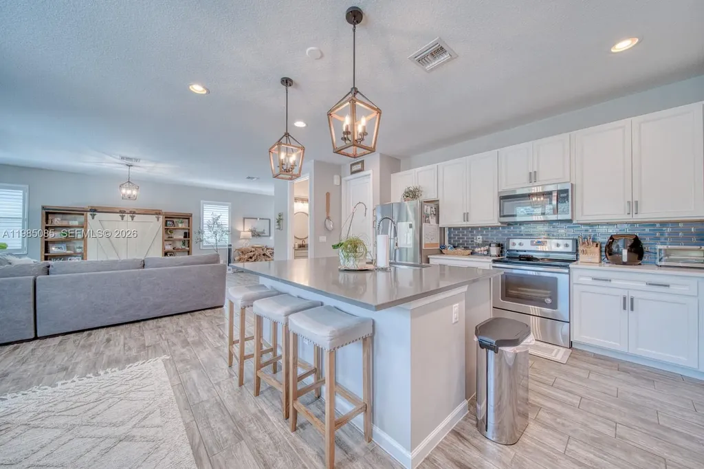 6114 Yerba Buena Court Lake Worth FL 33467