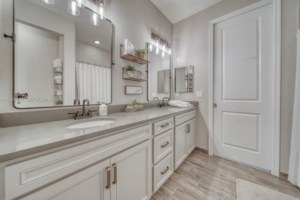 6114 Yerba Buena Court Lake Worth FL 33467