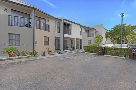 1758 W 58th Street Hialeah FL 33012