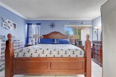1758 W 58th Street Hialeah FL 33012