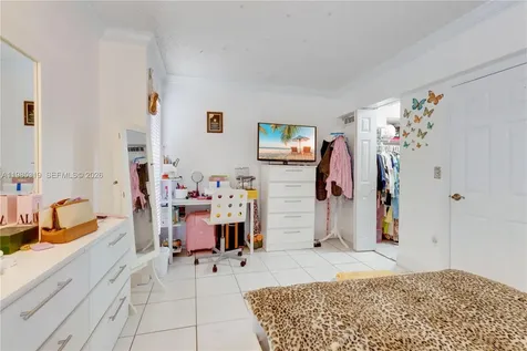 1758 W 58th Street Hialeah FL 33012