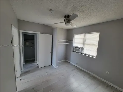 1720 NW 1st Place Miami FL 33136