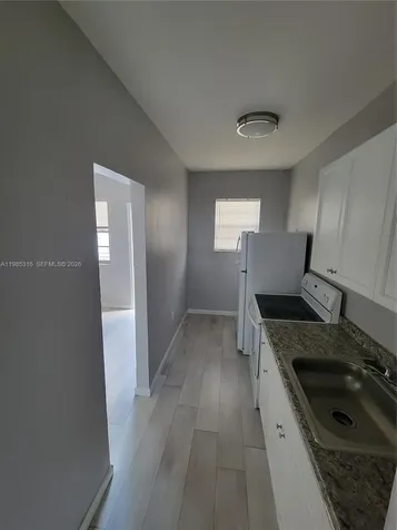 1720 NW 1st Place Miami FL 33136