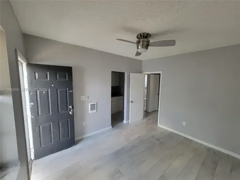 1720 NW 1st Place Miami FL 33136