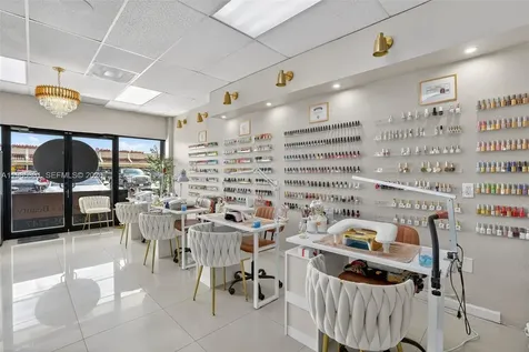 Full Service Beauty Salon On 8 Street Miami FL 33184