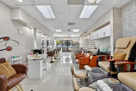 Full Service Beauty Salon On 8 Street Miami FL 33184