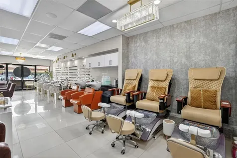 Full Service Beauty Salon On 8 Street Miami FL 33184