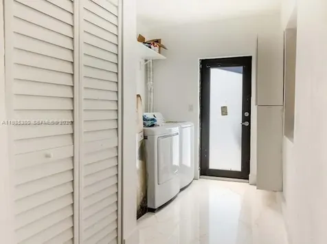666 NE 164th Terrace Miami FL 33162