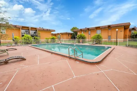 9467 SW 76th Street Miami FL 33173