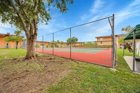 9467 SW 76th Street Miami FL 33173