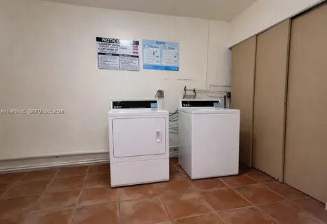 9467 SW 76th Street Miami FL 33173