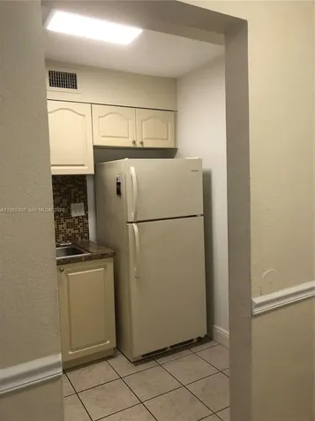 9467 SW 76th Street Miami FL 33173