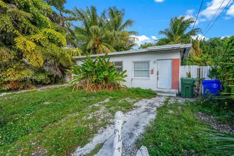 5631 NW 5th Court Miami FL 33127