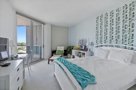 21050 Point Place Aventura FL 33180