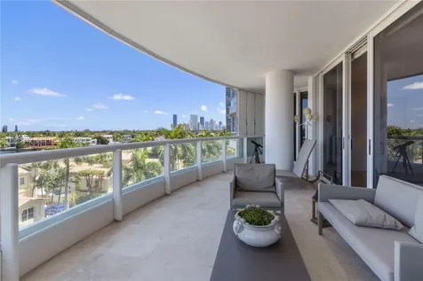 21050 Point Place Aventura FL 33180