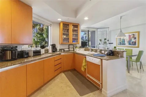 21050 Point Place Aventura FL 33180