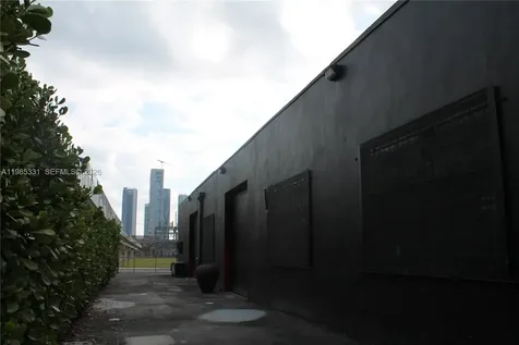611 NW 11th Street Miami FL 33136