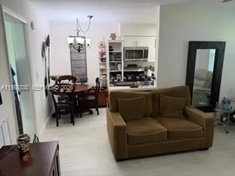 4300 SW 67th Avenue Miami FL 33155