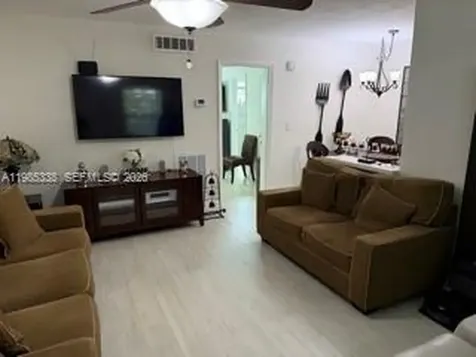 4300 SW 67th Avenue Miami FL 33155
