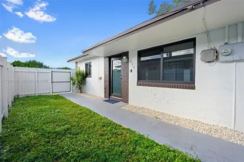 511 NW 93rd Street Miami FL 33150
