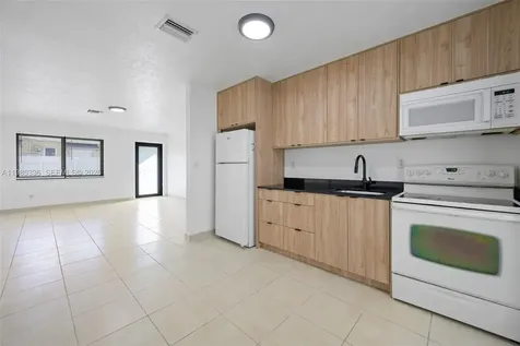 511 NW 93rd Street Miami FL 33150